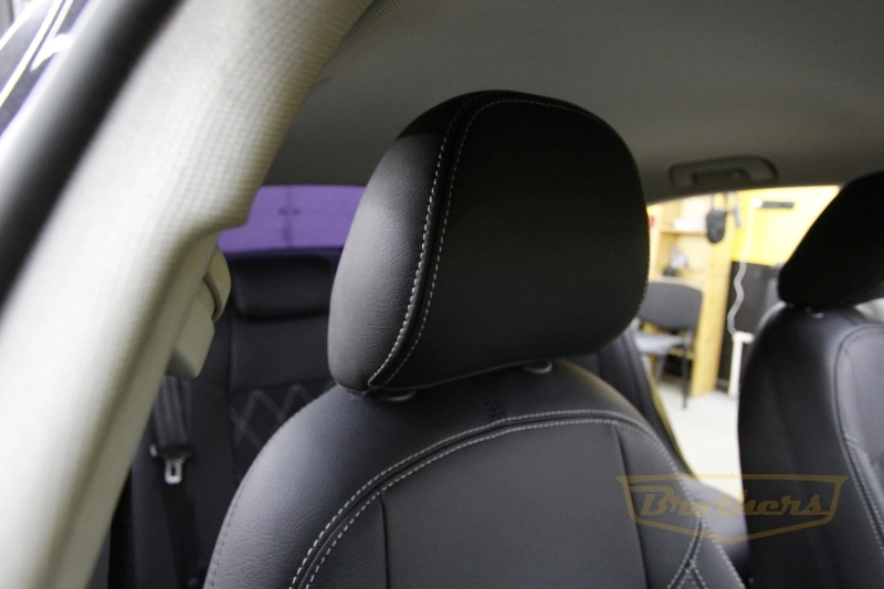 Чехлы на сидения Audi А4 (B8, рестайлинг) серии "Aurora" с алькантарой - серая строчка, ромбы (цельная спинка)