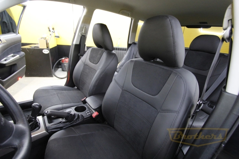 Чехлы на Subaru Forester 3 (SH), серии "Alcantara Full" - черная строчка