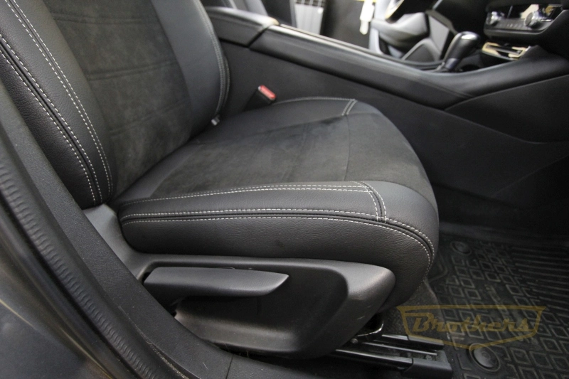 Чехлы на Mazda 6 III (GJ, рестайлинг)  серии "Aurora" - серая строчка, продление передних и задних сидений алькантарой