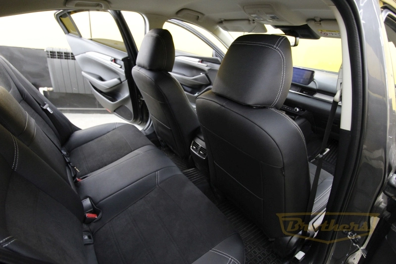 Чехлы на Mazda 6 III (GJ, рестайлинг)  серии "Aurora" - серая строчка, продление передних и задних сидений алькантарой