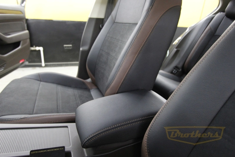 Чехлы для Volkswagen Passat B8 (Comfort Line) серии "Aurora" - коричневая строчка, алькантара с продлением переднего ряда, коричневые вставки