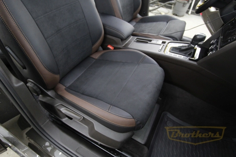 Чехлы для Volkswagen Passat B8 (Comfort Line) серии "Aurora" - коричневая строчка, алькантара с продлением переднего ряда, коричневые вставки