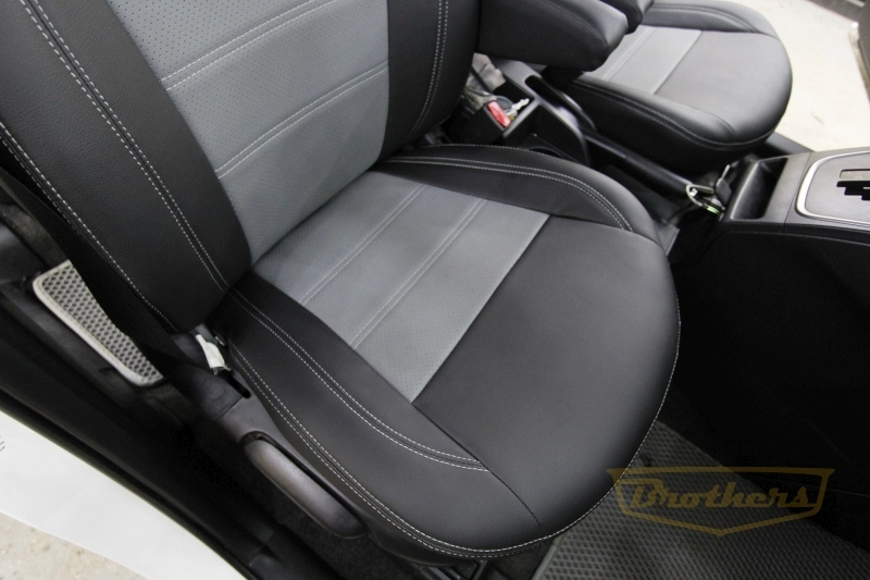 Чехлы на Mazda 5 (6 мест), серии "Premium" - серая строчка, вставка серого цвета