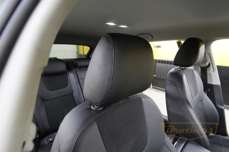 Чехлы на Skoda Superb 3 (Style), серии "Alcantara Full" - черная строчка Чехлы на Skoda Superb 3 (Style), серии "Alcantara Full" - черная строчка