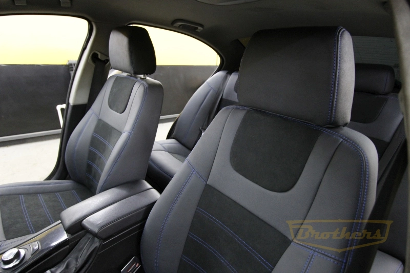 Чехлы BMW 3 (E90) серии "Aurora" (с алькантарой) - синяя строчка