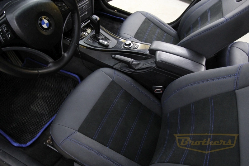 Чехлы BMW 3 (E90) серии "Aurora" (с алькантарой) - синяя строчка