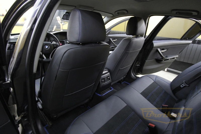 Чехлы BMW 3 (E90) серии "Aurora" (с алькантарой) - синяя строчка