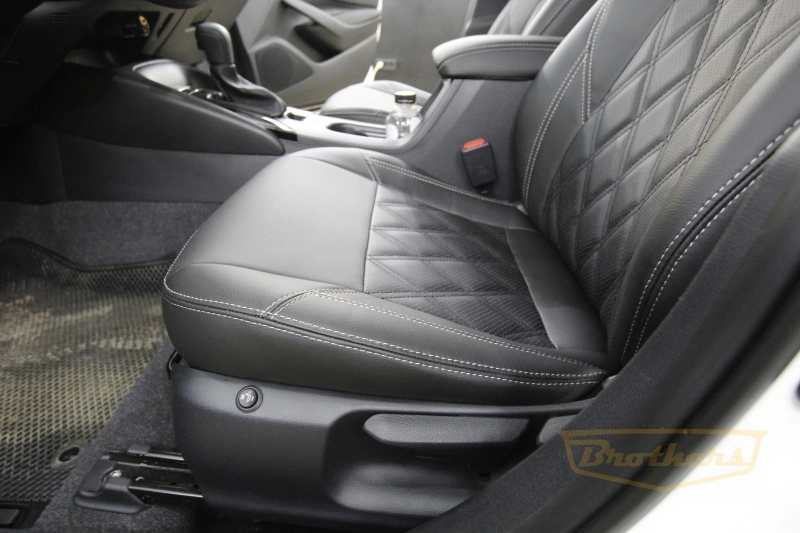 Авточехлы Toyota Corolla E210 серии "Premium" - серая строчка, ромбы