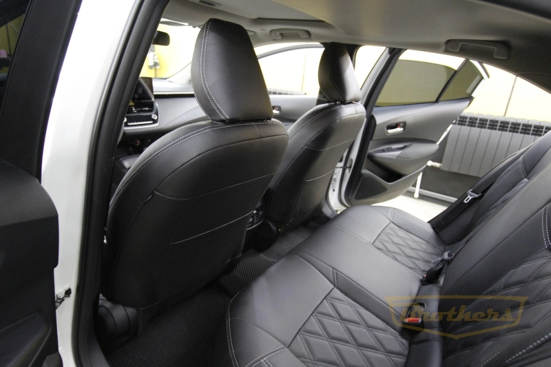 Авточехлы Toyota Corolla E210 серии "Premium" - серая строчка, ромбы