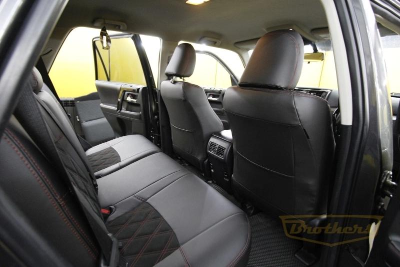 Авточехлы на Тойота 4 Рунер (Toyota 4 Runer) серии "Alcantara" - с ромбами и продлением передних сидений, красная строчка