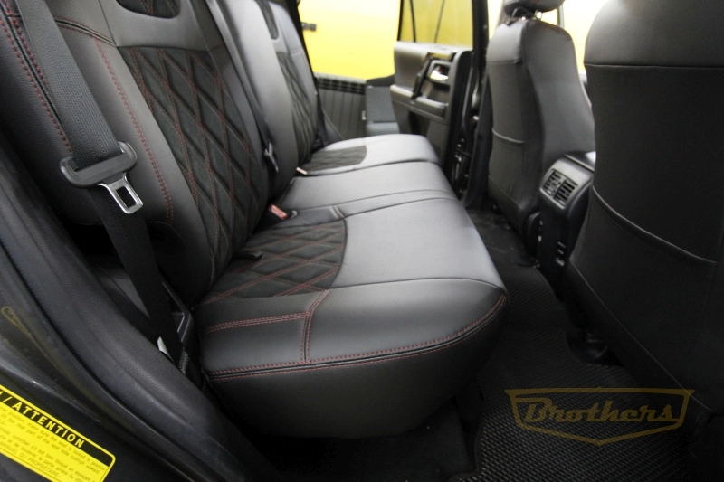 Авточехлы на Тойота 4 Рунер (Toyota 4 Runer) серии "Alcantara" - с ромбами и продлением передних сидений, красная строчка