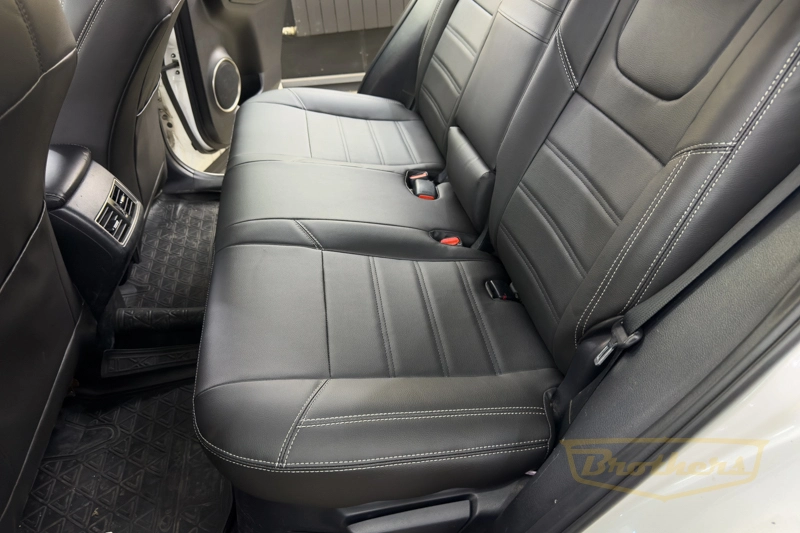 Чехлы на сидения Lexus NX (2017 - 2021) серии "Premium" - серая строчка, гладкий центр