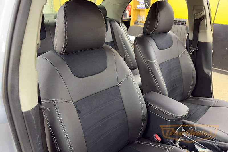 Авточехлы на Toyota Corolla (E140/E150), серии "Premium Plus" - серая строчка