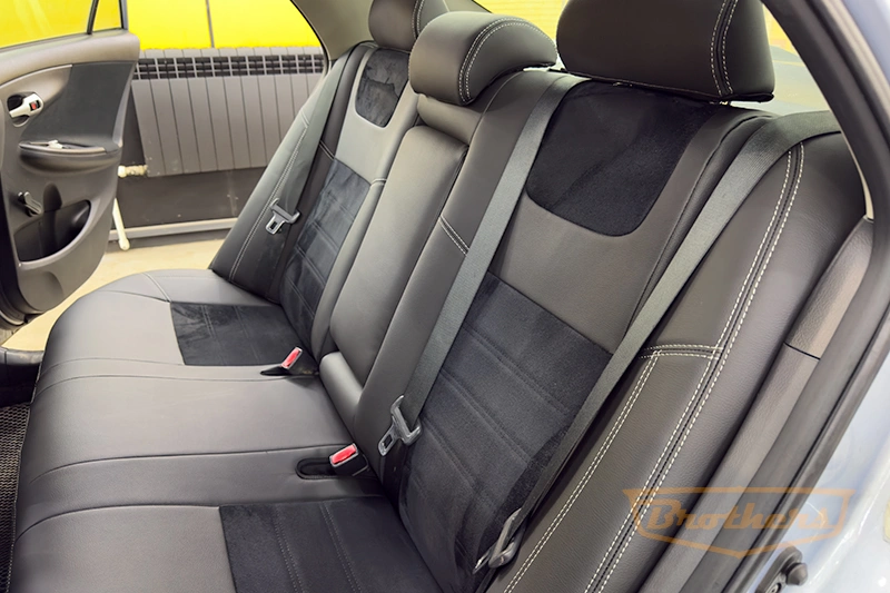 Авточехлы на Toyota Corolla (E140/E150), серии "Premium Plus" - серая строчка