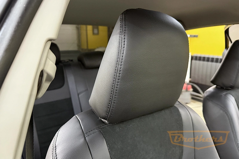 Авточехлы на Toyota Corolla (E160), серии "Alcantara" - черная строчка