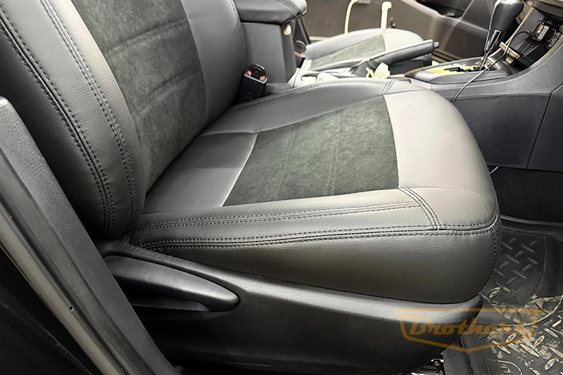 Авточехлы на Toyota Corolla (E160), серии "Alcantara" - черная строчка