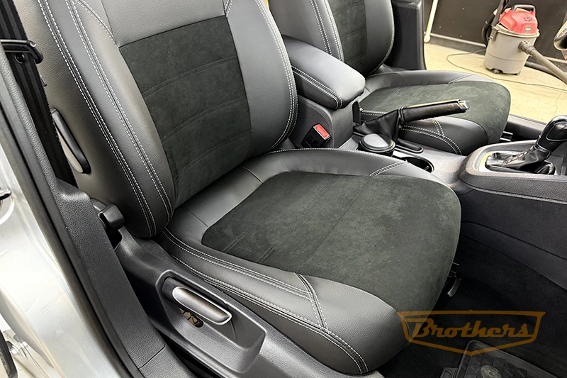 Чехлы на Volkswagen Jetta 6, (Comfort Line) серии "Alcantara Full" - серая строчка