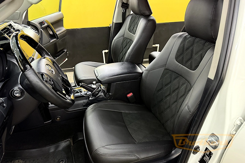 Чехлы на Toyota Prado 150 (рестайлинг), серии "Alcantara" с ромбами - черная строчка