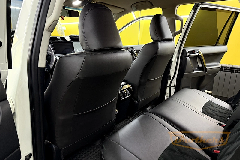 Чехлы на Toyota Prado 150 (рестайлинг), серии "Alcantara" с ромбами - черная строчка