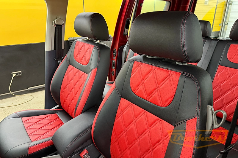 Чехлы из экокожи для Volkswagen Caddy 3 (2004 - 2010) серии "Premium" - красная строчка, красные вставки, ромбы