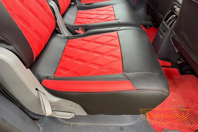 Чехлы из экокожи для Volkswagen Caddy 3 (2004 - 2010) серии "Premium" - красная строчка, красные вставки, ромбы