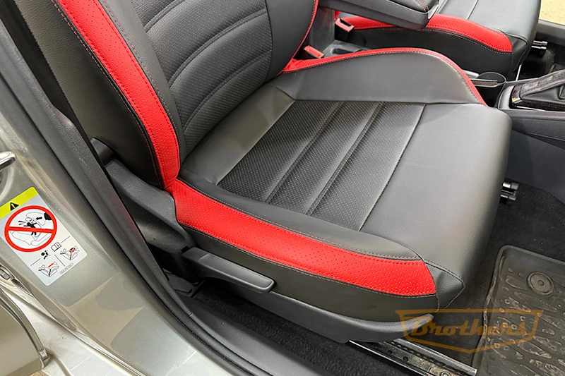 Чехлы для Volkswagen Polo VI, лифтбек, серии "Premium" - красная строчка, красные вставки