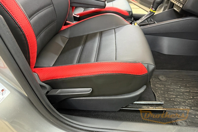 Чехлы для Volkswagen Polo VI, лифтбек, серии "Premium" - красная строчка, красные вставки