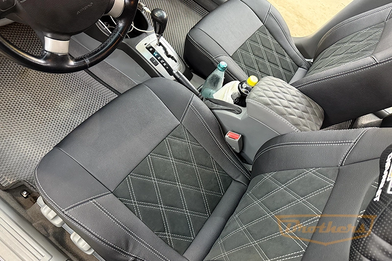 Автомобильные чехлы на сиденья Chevrolet Lacetti (с алькантарой), серии "Aurora" - серая строчка, ромбы