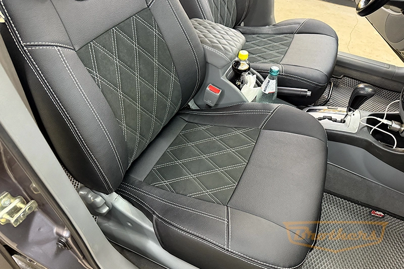 Автомобильные чехлы на сиденья Chevrolet Lacetti (с алькантарой), серии "Aurora" - серая строчка, ромбы