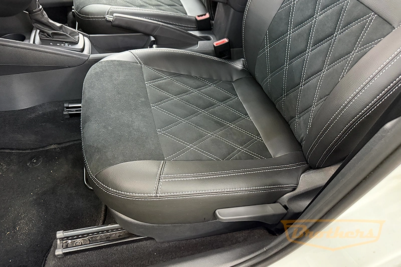 Чехлы на Skoda Rapid, серии "Alcantara" - серая строчка, продление передних сидений, ромбы