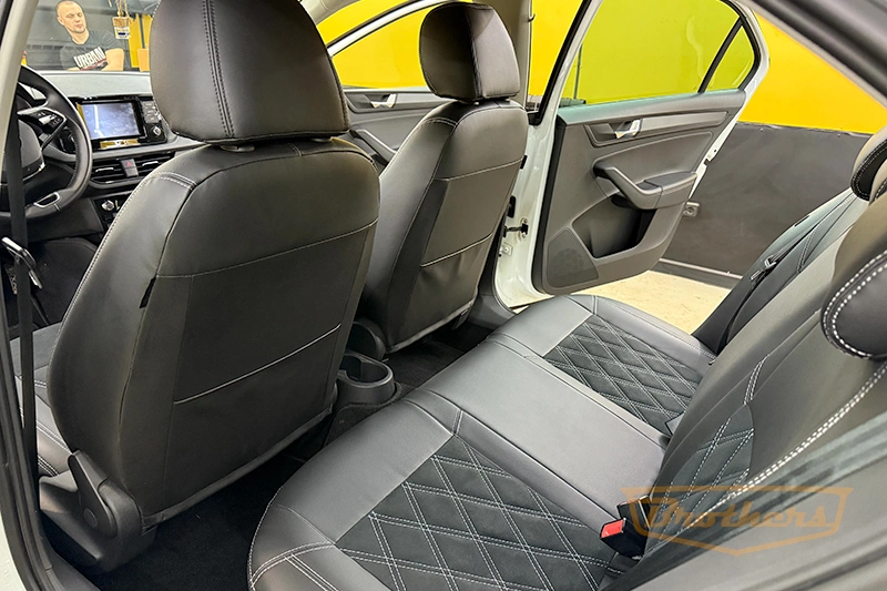 Чехлы на Skoda Rapid, серии "Alcantara" - серая строчка, продление передних сидений, ромбы