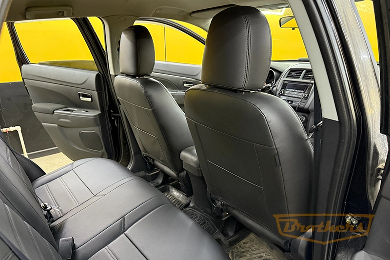 Чехлы на Mitsubishi ASX, серии "Premium" - черная строчка