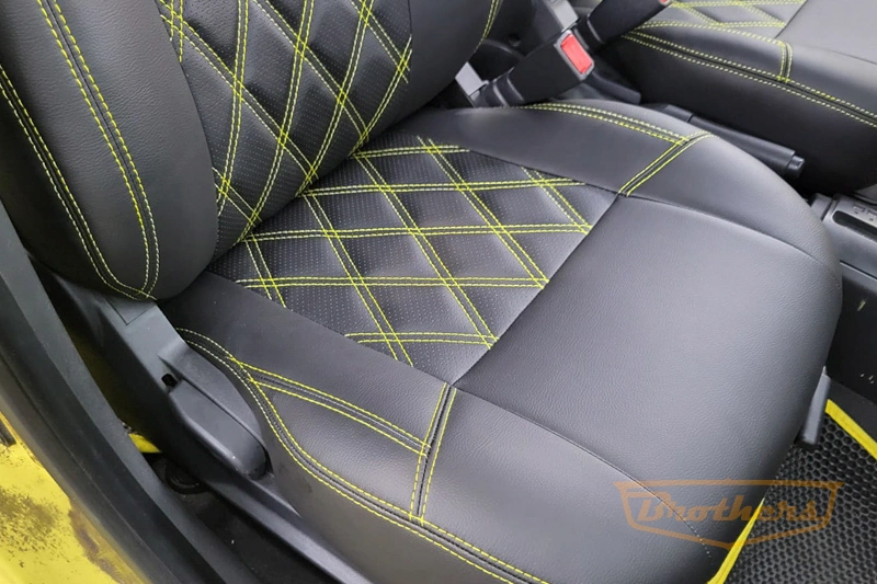 Авточехлы на Hyundai Getz, серии "Premium" (задний диван цельный) - желтая строчка, ромбы