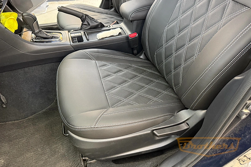 Чехлы для Subaru Impreza 4, 2014 - 2016 серии "Premium" - серая строчка, ромбы Чехлы для Subaru Impreza 4, 2014 - 2016 серии "Premium" - серая строчка, ромбы