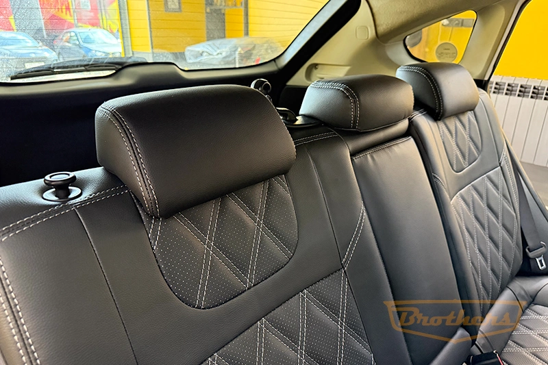 Чехлы для Subaru Impreza 4, 2014 - 2016 серии "Premium" - серая строчка, ромбы Чехлы для Subaru Impreza 4, 2014 - 2016 серии "Premium" - серая строчка, ромбы