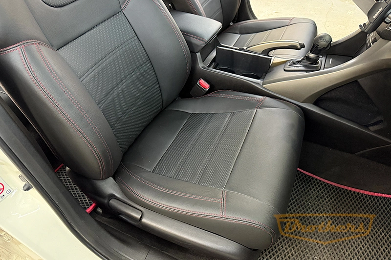 Авточехлы для Honda Accord (Хонда Аккорд) 8, серии "Premium" - красная строчка