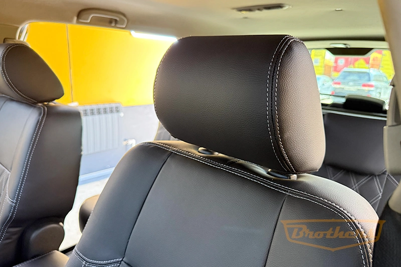 Чехлы Nissan Pathfinder (R51), серии "Premium" - серая строчка, ромбы