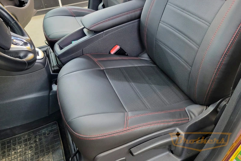 Чехлы для Renault Scenic 3, рестайлинг 2 серии "Premium" - красная строчка