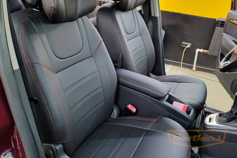 Чехлы для Renault Scenic 3, рестайлинг 2 серии "Premium" - красная строчка