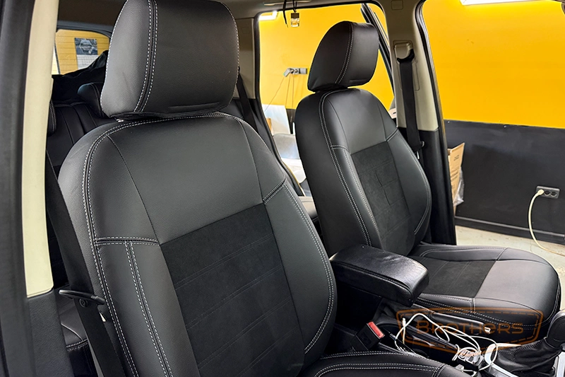 Чехлы для сидений Land Rover Free Lander 2 серии "Alcantara" - серая строчка