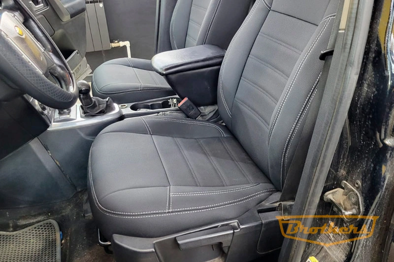 Чехлы для сидений Land Rover Free Lander 2 серии "Aurora" - серая строчка