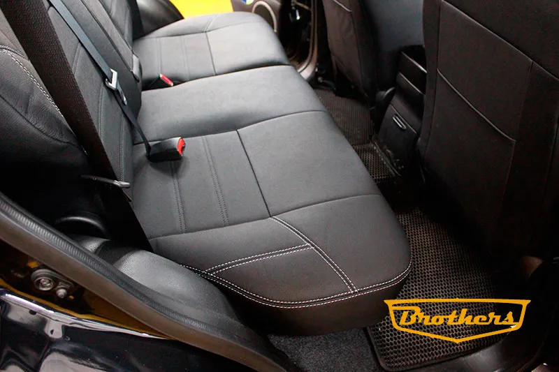 Авточехлы сузуки гранд витара фото из качественного кожзаменителя Авточехлы сузуки гранд витара фото из качественного кожзаменителя