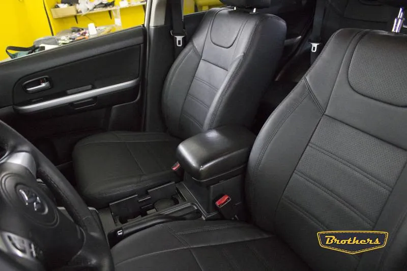 Чехлы на сузуки гранд витара из экокожи