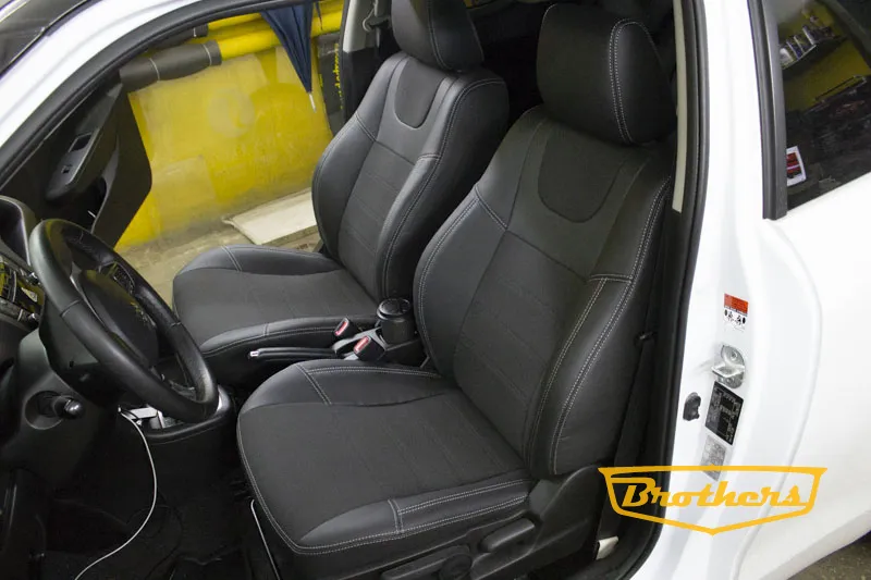 Чехлы на Suzuki Swift, серии "Textile" - серая строчка