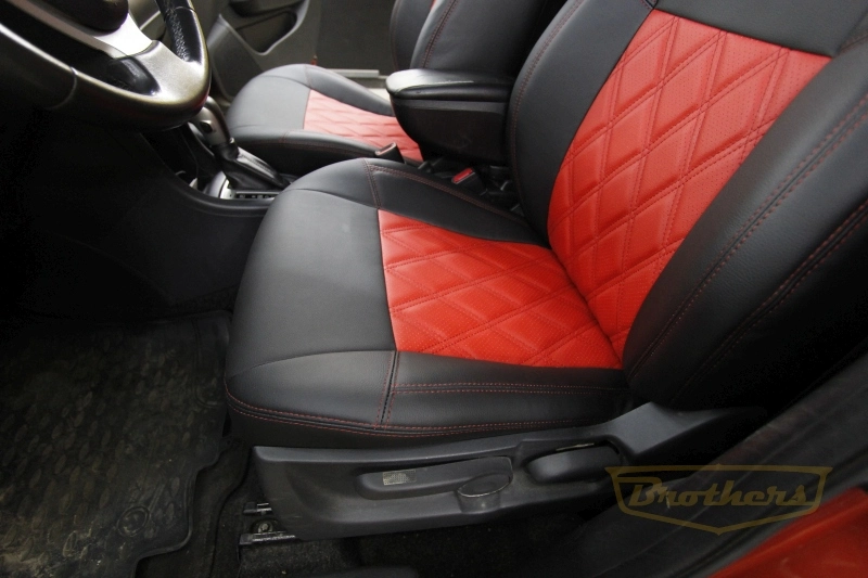 Авточехлы на Suzuki Swift (2011-2017) серии "Premium" - красная строчка, красный центр, ромбы