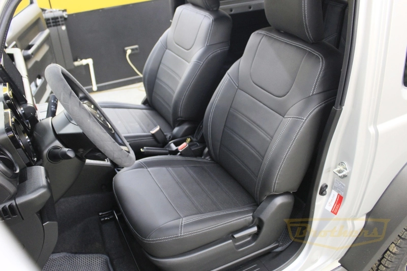 Авточехлы на Suzuki Jimny (5 дверей) серии "Premium" - серая строчка