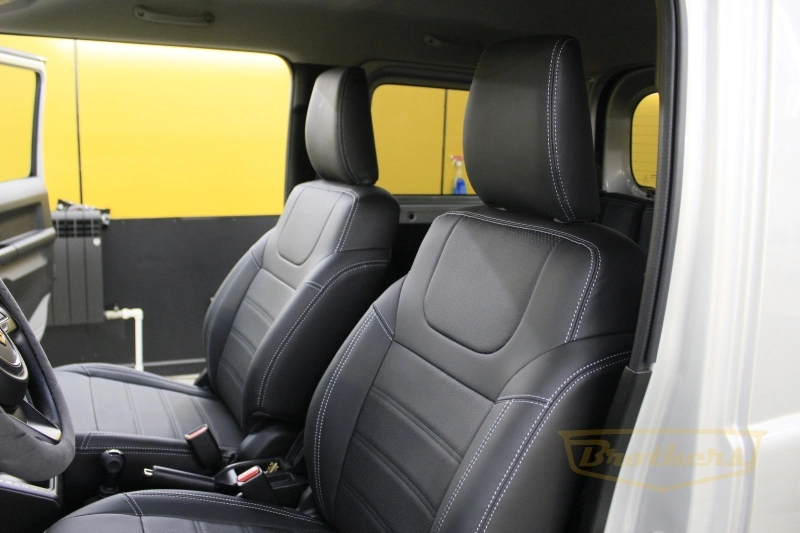 Авточехлы на Suzuki Jimny (5 дверей) серии "Premium" - серая строчка