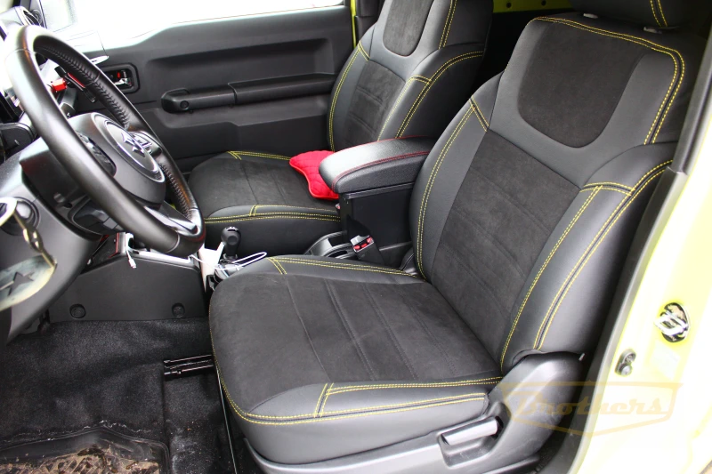 Авточехлы на Suzuki Jimny (5 дверей) серии "Alcantara" - желтая строчка, продление передних сидений алькантарой Авточехлы на Suzuki Jimny (5 дверей) серии "Alcantara" - желтая строчка, продление передних сидений алькантарой