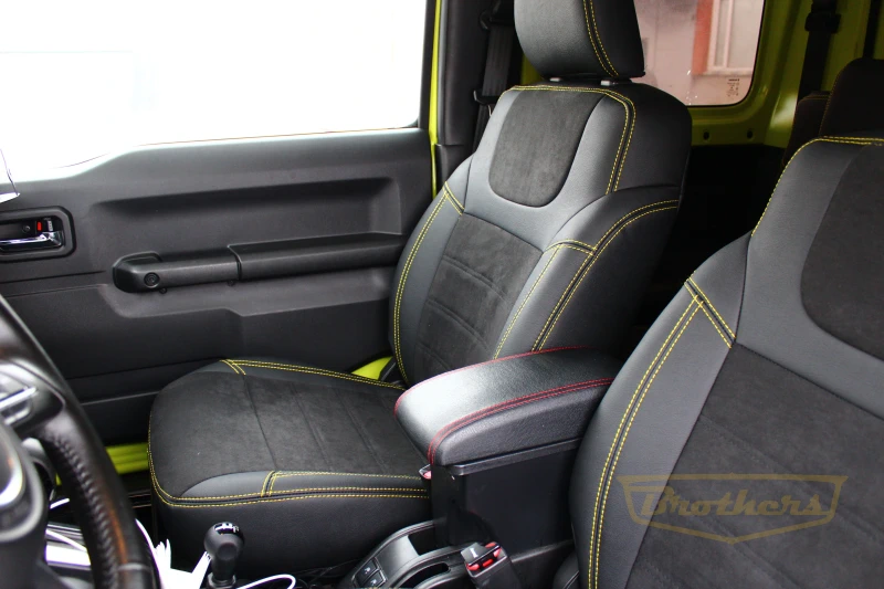 Авточехлы на Suzuki Jimny (5 дверей) серии "Alcantara" - желтая строчка, продление передних сидений алькантарой Авточехлы на Suzuki Jimny (5 дверей) серии "Alcantara" - желтая строчка, продление передних сидений алькантарой