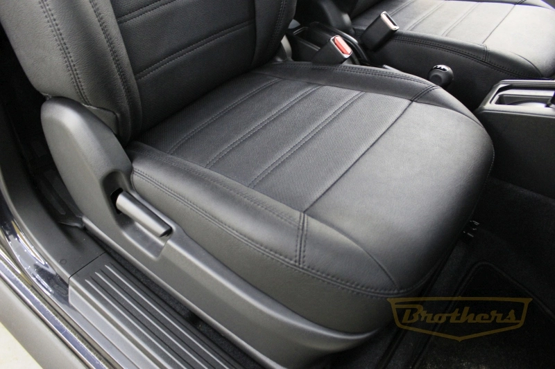 Авточехлы на Suzuki Jimny (5 дверей) серии "Aurora" - черная строчка